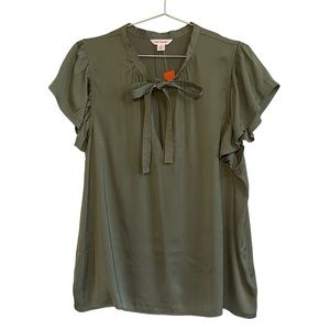 Flutter sleeve blouse in sage green size 1X